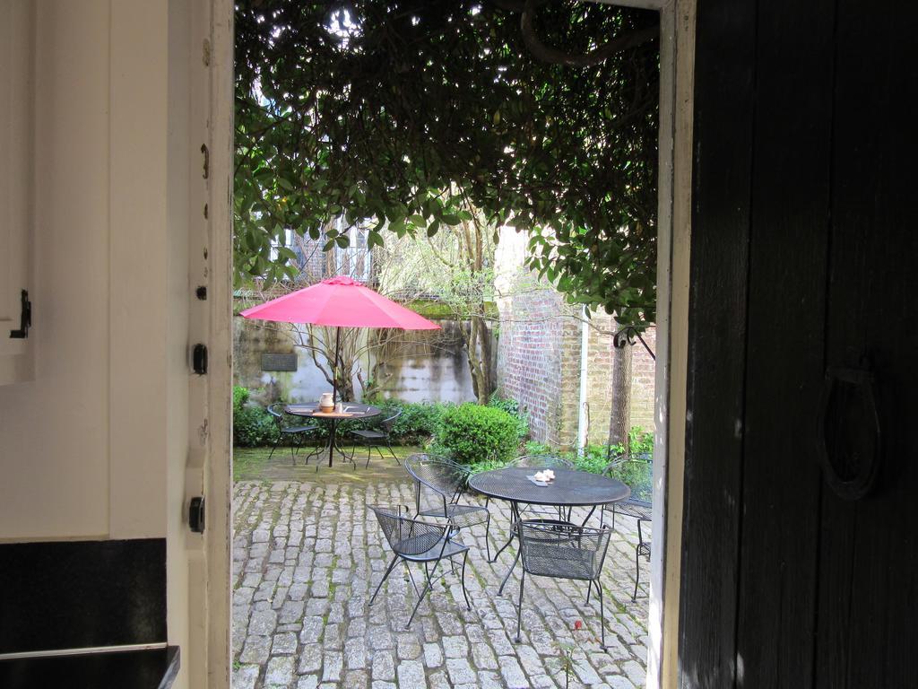 Historic 86 Church Street Charleston Bagian luar foto
