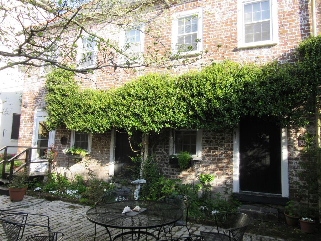 Historic 86 Church Street Charleston Bagian luar foto